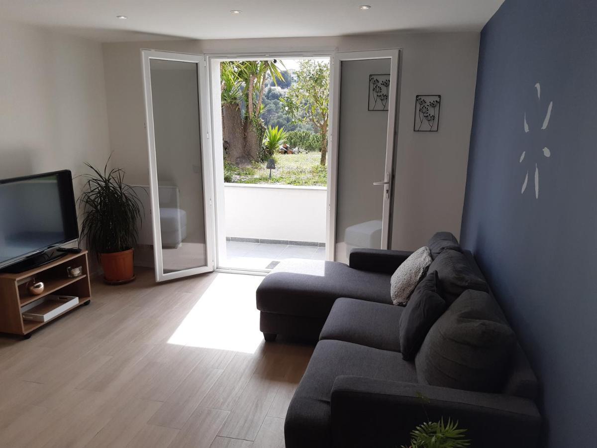 Appartement 3 Pieces Dans Villa Individuelle Falicon Buitenkant foto